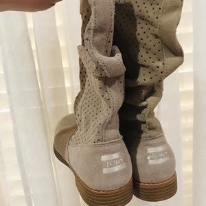 TOMS Serra tan mid calf boots